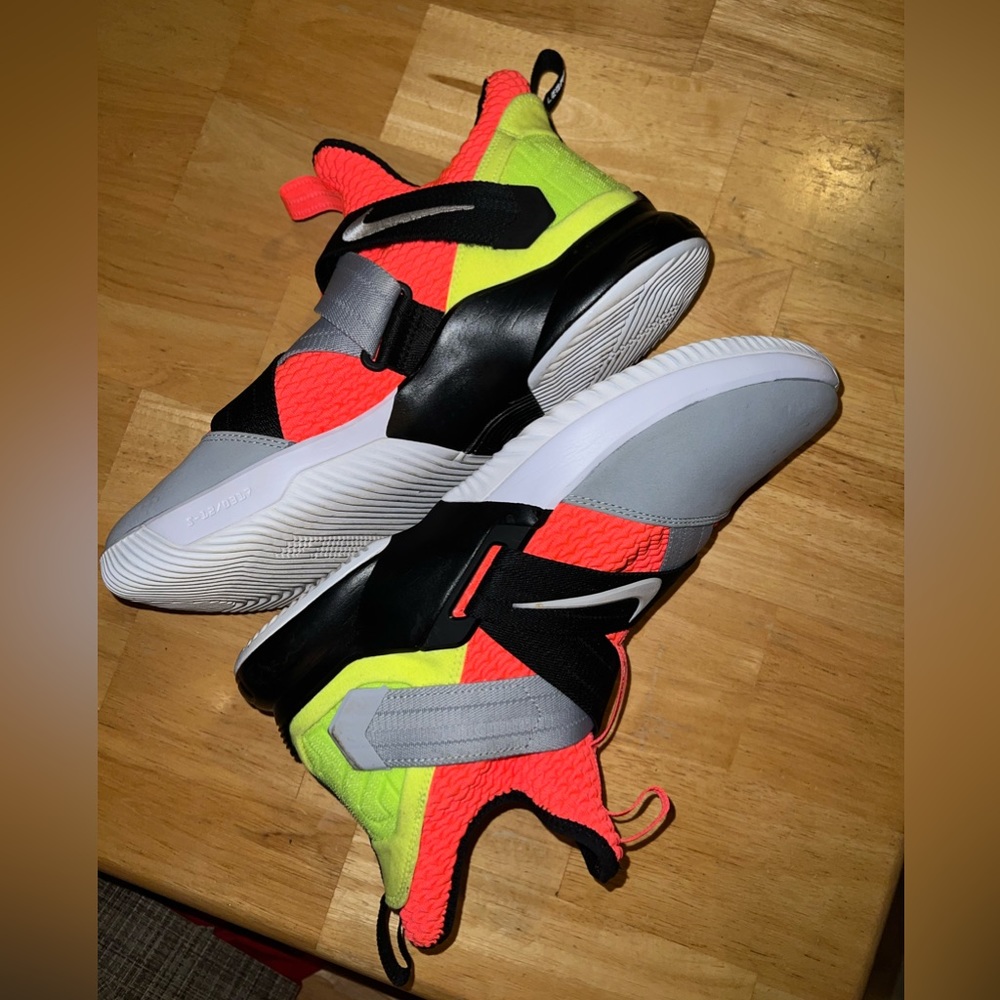 Nike LeBron Soldier 12